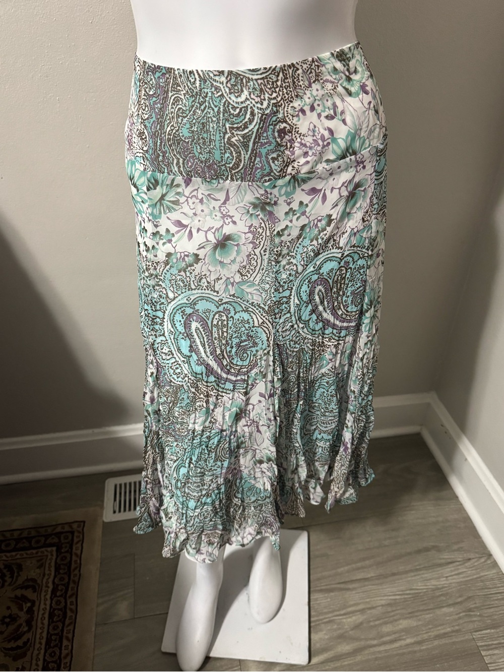 Floral Paisley Midi Skirt in teal and White